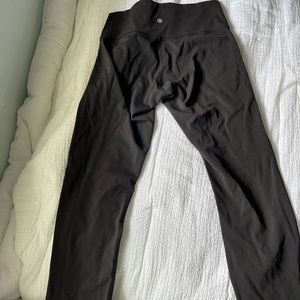 Lululemon wunderunders size 8